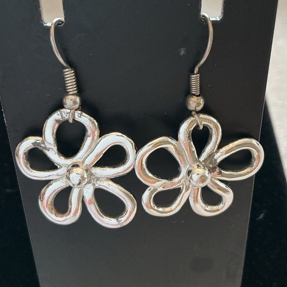 Sterling Tone Flower Earrings - Picture 2 of 3